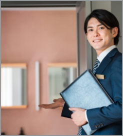 SNS運用／映像・デザイン制作／教材開発